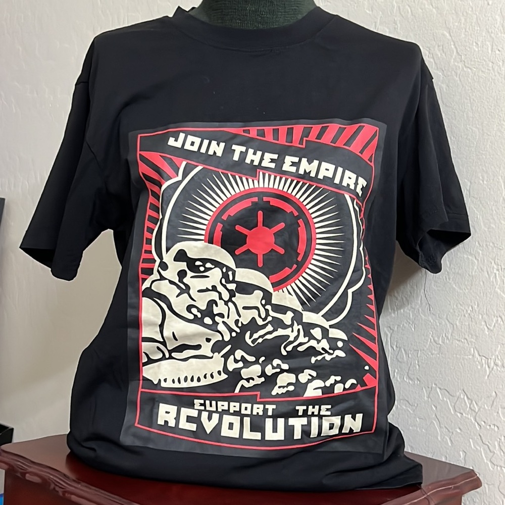 Star Wars T-shirt NEW - Picture 1 of 2